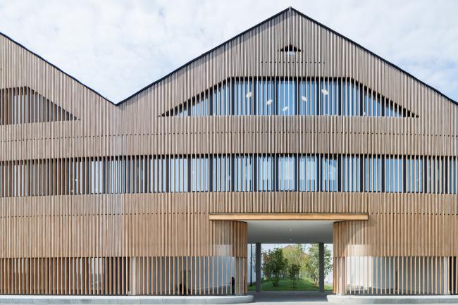 BIM建筑|Skolkovo 科学技巧研讨院 / Herzog & de Meuron BIM建筑|Skolkovo 科学技巧研讨院 / Herzog & de Meuron