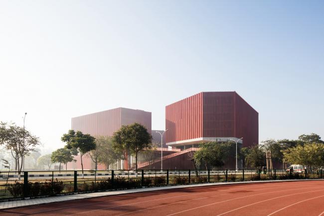 BIM建筑|火红色衬着年夜地,喧哗和安静并存:塔帕年夜学学生宿舍一期工程 BIM建筑|火红色衬着年夜地,喧哗和安静并存:塔帕年夜学学生宿舍一期工程