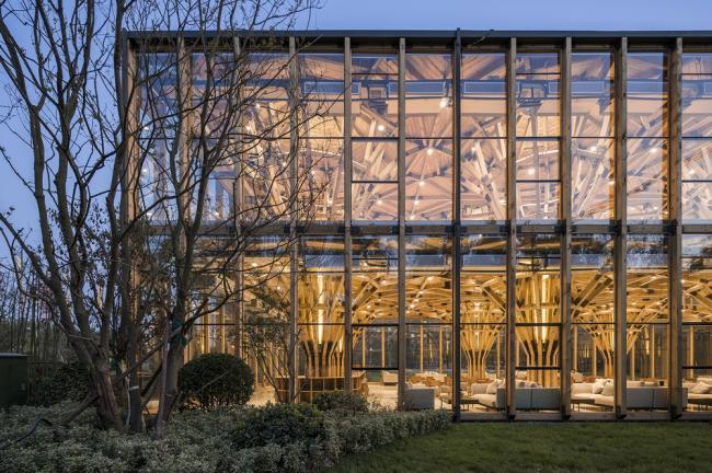 BIM建筑|枝桠交织有序的'树'状空间:河南珑府生涯体验中间 / 罗宇杰工作室 BIM建筑|枝桠交织有序的'树'状空间:河南珑府生涯体验中间 / 罗宇杰工作室