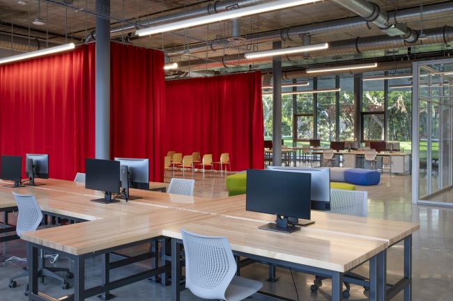 BIM建筑|仿佛在炎阳中慢慢熔化:迈阿密年夜学建筑学院 BIM建筑|仿佛在炎阳中慢慢熔化:迈阿密年夜学建筑学院