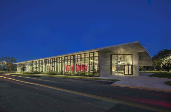 BIM建筑|仿佛在炎阳中慢慢熔化:迈阿密年夜学建筑学院 BIM建筑|仿佛在炎阳中慢慢熔化:迈阿密年夜学建筑学院