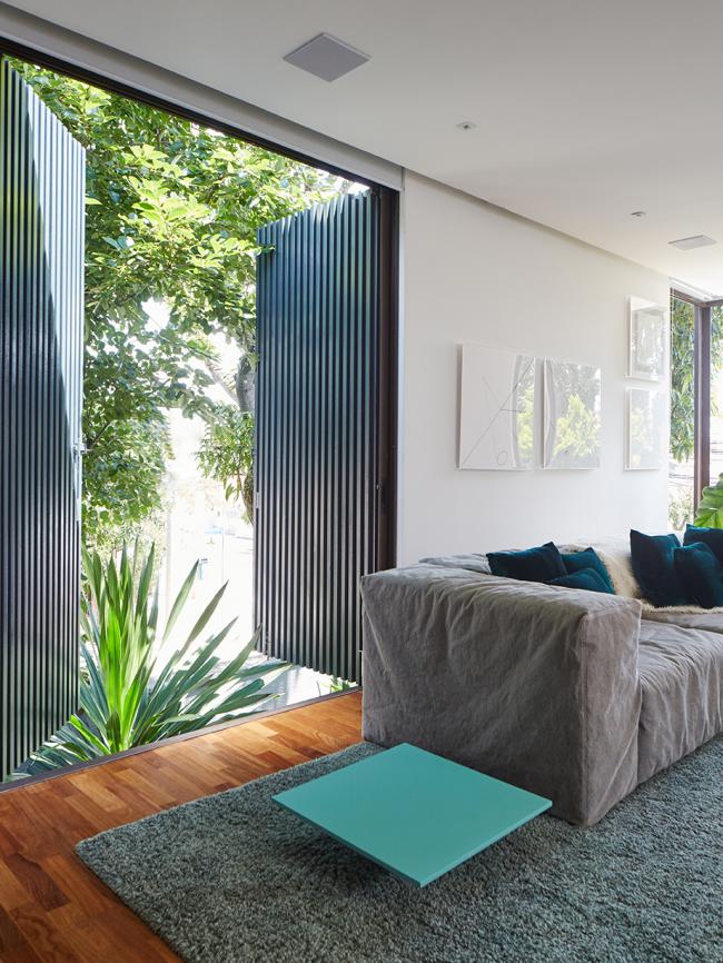 BIM建筑|清透现代的玻璃盒子/巴西盒子室第 BIM建筑|清透现代的玻璃盒子/巴西盒子室第