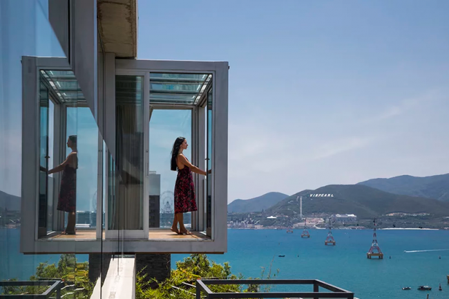 BIM建筑|悬空于年夜海之上,纵享天水合一:越南石头室第 BIM建筑|悬空于年夜海之上,纵享天水合一:越南石头室第