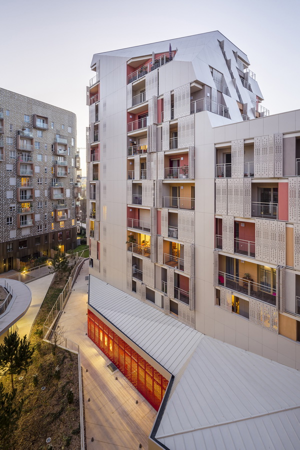 BIM建筑|棱角分明,有机生态的微城市中间——巴黎公园综合体/Jean Bocabeille建筑师事务所 BIM建筑|棱角分明,有机生态的微城市中间——巴黎公园综合体/Jean Bocabeille建筑师事务所