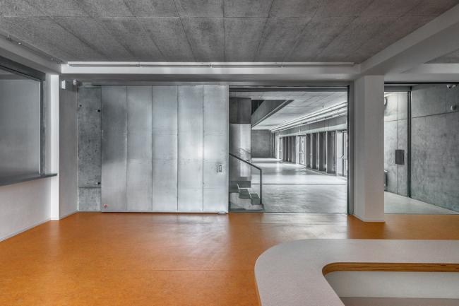 BIM建筑|外表柔嫩的混凝土建筑:DOX+ 今世艺术中间 / Petr Hajek Architekti BIM建筑|外表柔嫩的混凝土建筑:DOX+ 今世艺术中间 / Petr Hajek Architekti