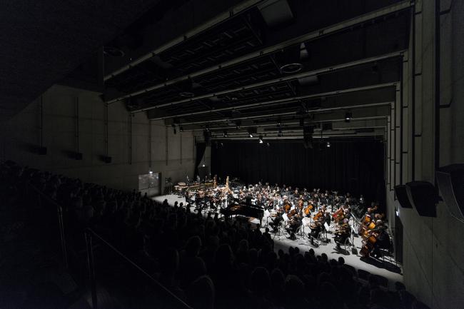 BIM建筑|外表柔嫩的混凝土建筑:DOX+ 今世艺术中间 / Petr Hajek Architekti BIM建筑|外表柔嫩的混凝土建筑:DOX+ 今世艺术中间 / Petr Hajek Architekti