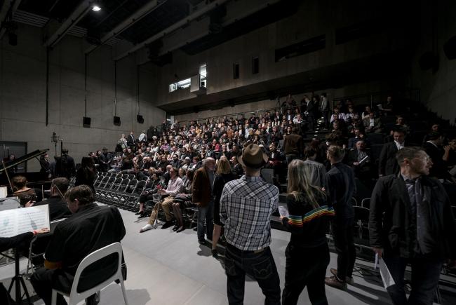 BIM建筑|外表柔嫩的混凝土建筑:DOX+ 今世艺术中间 / Petr Hajek Architekti BIM建筑|外表柔嫩的混凝土建筑:DOX+ 今世艺术中间 / Petr Hajek Architekti