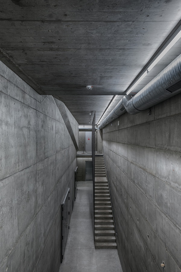 BIM建筑|外表柔嫩的混凝土建筑:DOX+ 今世艺术中间 / Petr Hajek Architekti BIM建筑|外表柔嫩的混凝土建筑:DOX+ 今世艺术中间 / Petr Hajek Architekti