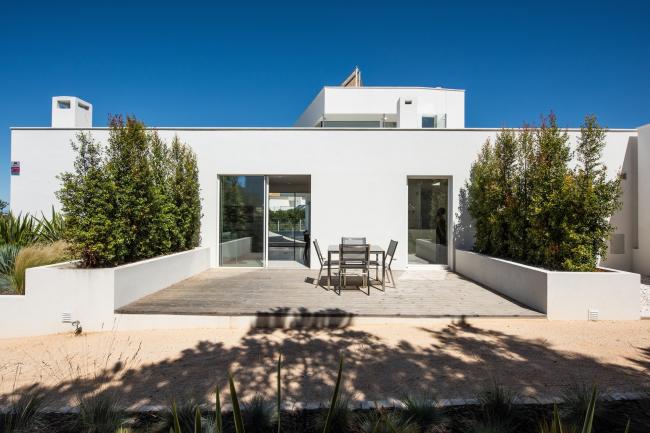 BIM建筑|天然有机,纯白主义的地中海室第 / STUDIOARTE建筑师事务所 BIM建筑|天然有机,纯白主义的地中海室第 / STUDIOARTE建筑师事务所