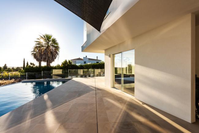 BIM建筑|天然有机,纯白主义的地中海室第 / STUDIOARTE建筑师事务所 BIM建筑|天然有机,纯白主义的地中海室第 / STUDIOARTE建筑师事务所