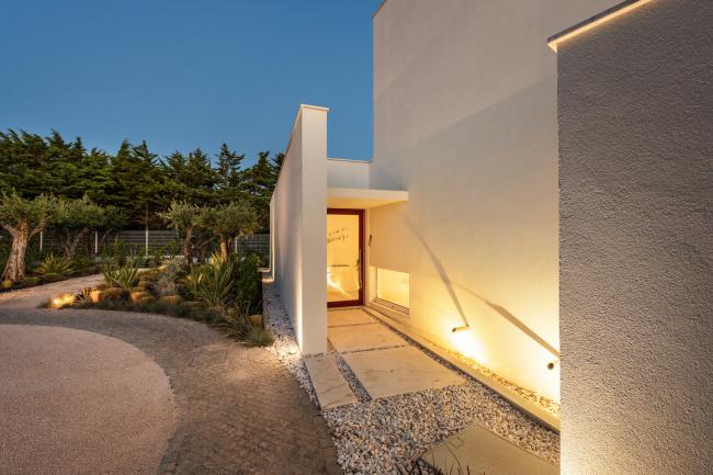 BIM建筑|天然有机,纯白主义的地中海室第 / STUDIOARTE建筑师事务所 BIM建筑|天然有机,纯白主义的地中海室第 / STUDIOARTE建筑师事务所