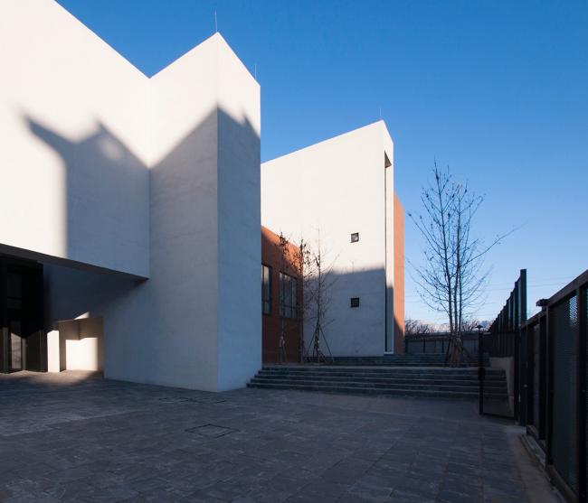 BIM建筑|莱佛士幼儿园及早教中间 / 空格建筑 BIM建筑|莱佛士幼儿园及早教中间 / 空格建筑