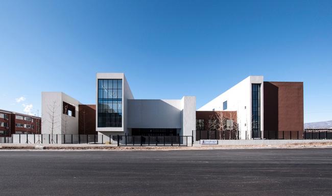 BIM建筑|莱佛士幼儿园及早教中间 / 空格建筑 BIM建筑|莱佛士幼儿园及早教中间 / 空格建筑