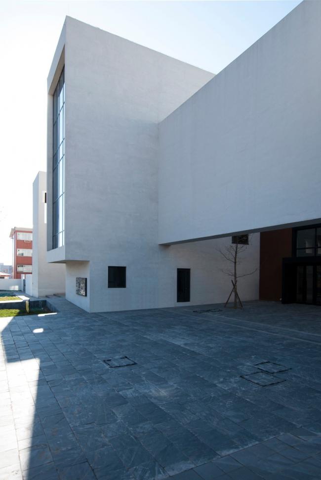 BIM建筑|莱佛士幼儿园及早教中间 / 空格建筑 BIM建筑|莱佛士幼儿园及早教中间 / 空格建筑