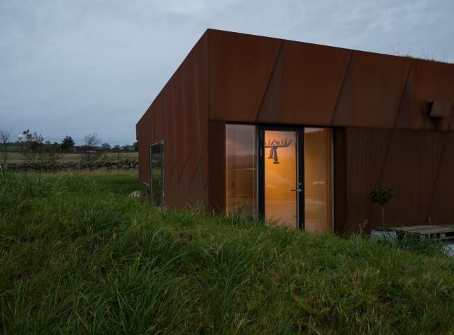 BIM建筑|仿佛一把被抛弃在郊野中心的旧铁犁:Tjelta室第 BIM建筑|仿佛一把被抛弃在郊野中心的旧铁犁:Tjelta室第