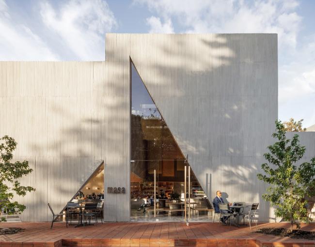 BIM建筑|三角的克意与方形鸿沟搭构而成的高等时尚感:哥伦比亚Masa餐厅 BIM建筑|三角的克意与方形鸿沟搭构而成的高等时尚感:哥伦比亚Masa餐厅