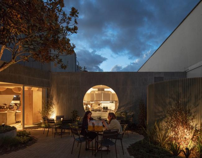 BIM建筑|三角的克意与方形鸿沟搭构而成的高等时尚感:哥伦比亚Masa餐厅 BIM建筑|三角的克意与方形鸿沟搭构而成的高等时尚感:哥伦比亚Masa餐厅