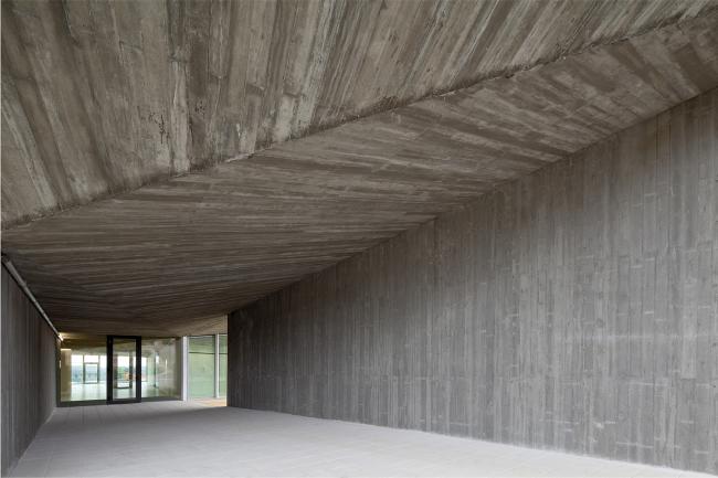 BIM建筑|“空心岩石”般的学前教导黉舍 BIM建筑|“空心岩石”般的学前教导黉舍