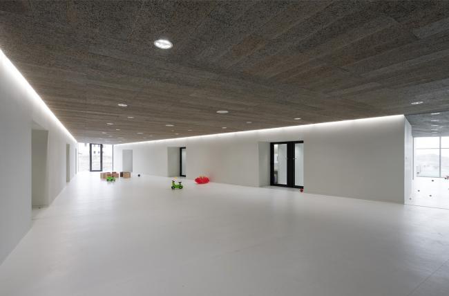 BIM建筑|“空心岩石”般的学前教导黉舍 BIM建筑|“空心岩石”般的学前教导黉舍