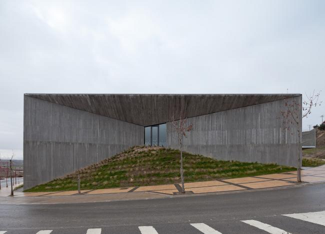 BIM建筑|“空心岩石”般的学前教导黉舍 BIM建筑|“空心岩石”般的学前教导黉舍