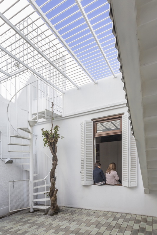 BIM建筑|新旧融会,将立面设计莳植成垂直花圃 / 玛尔塔室第 BIM建筑|新旧融会,将立面设计莳植成垂直花圃 / 玛尔塔室第