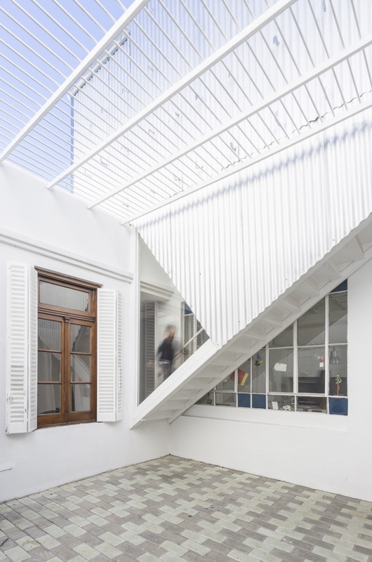 BIM建筑|新旧融会,将立面设计莳植成垂直花圃 / 玛尔塔室第 BIM建筑|新旧融会,将立面设计莳植成垂直花圃 / 玛尔塔室第