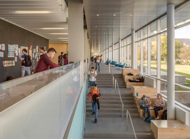 BIM建筑|科尔斯·泰克研讨中间 BIM建筑|科尔斯·泰克研讨中间