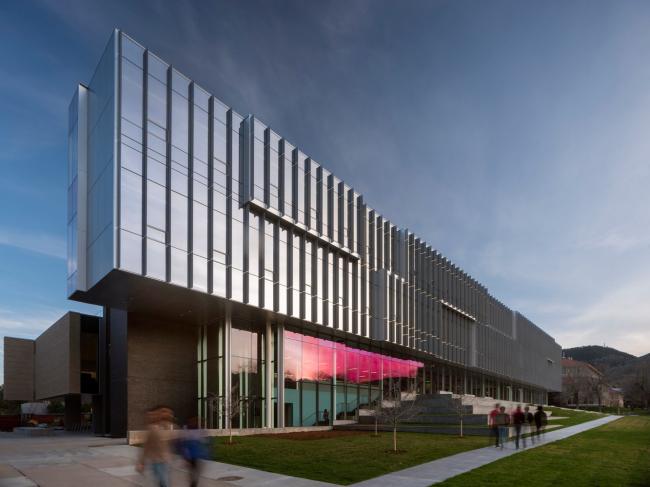 BIM建筑|科尔斯·泰克研讨中间 BIM建筑|科尔斯·泰克研讨中间