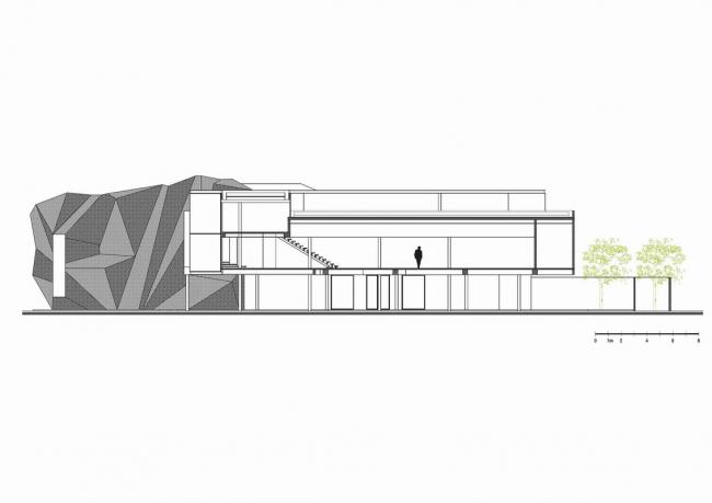 BIM建筑|织物的柔柔通透与几何金属的碰撞:厄瓜多尔贸易零售店面 BIM建筑|织物的柔柔通透与几何金属的碰撞:厄瓜多尔贸易零售店面