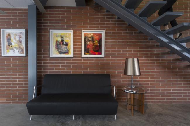 BIM建筑|织物的柔柔通透与几何金属的碰撞:厄瓜多尔贸易零售店面 BIM建筑|织物的柔柔通透与几何金属的碰撞:厄瓜多尔贸易零售店面