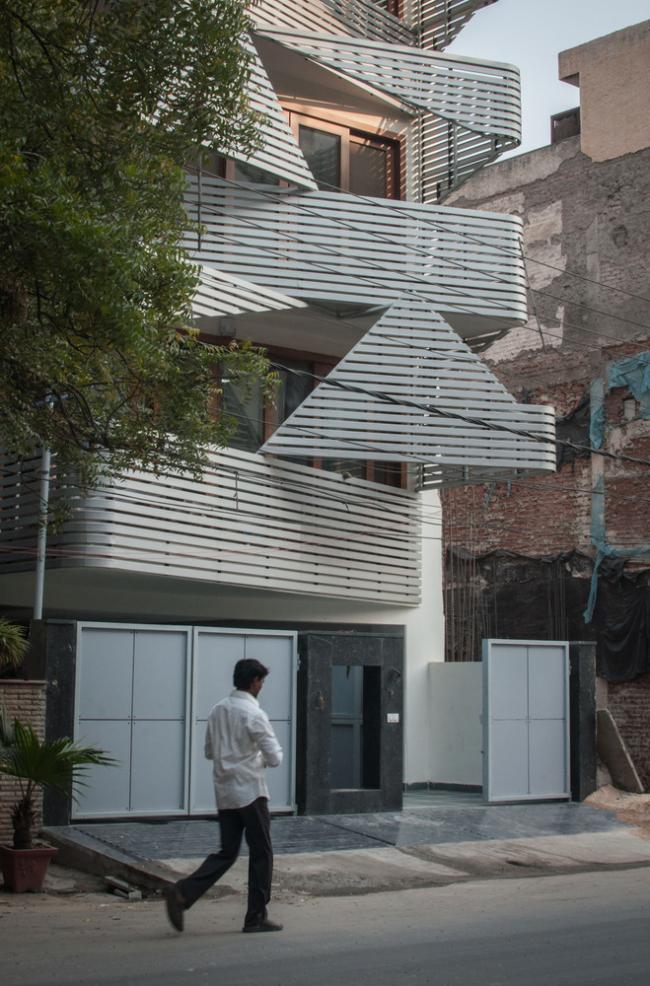 BIM建筑|严厉的几何形体打造的垂直室第:印度143公寓 / Plan Loci BIM建筑|严厉的几何形体打造的垂直室第:印度143公寓 / Plan Loci