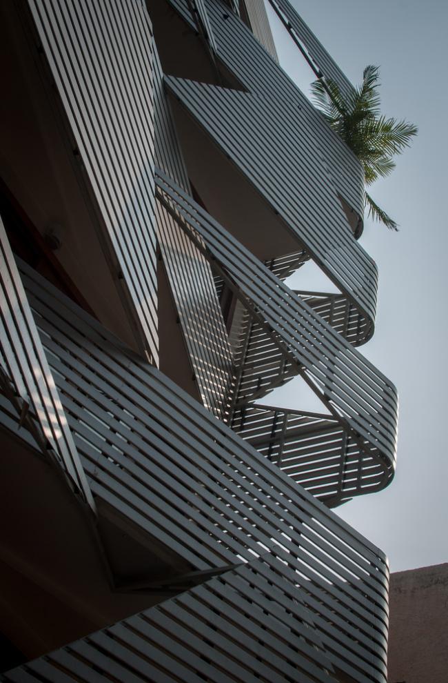 BIM建筑|严厉的几何形体打造的垂直室第:印度143公寓 / Plan Loci BIM建筑|严厉的几何形体打造的垂直室第:印度143公寓 / Plan Loci