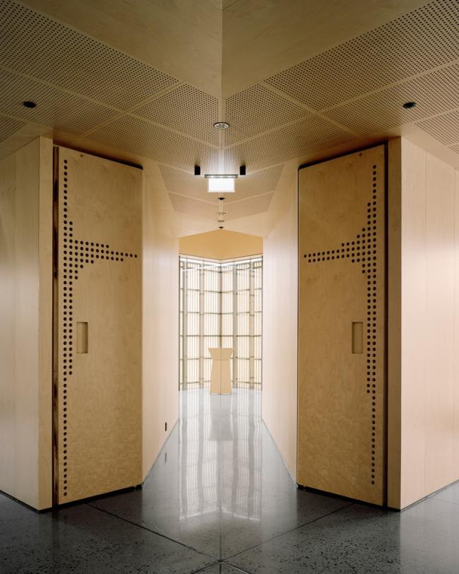 BIM建筑|耐久弥新,随时光沉淀幻化外表的挪威松木教堂 BIM建筑|耐久弥新,随时光沉淀幻化外表的挪威松木教堂