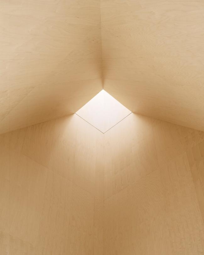 BIM建筑|耐久弥新,随时光沉淀幻化外表的挪威松木教堂 BIM建筑|耐久弥新,随时光沉淀幻化外表的挪威松木教堂