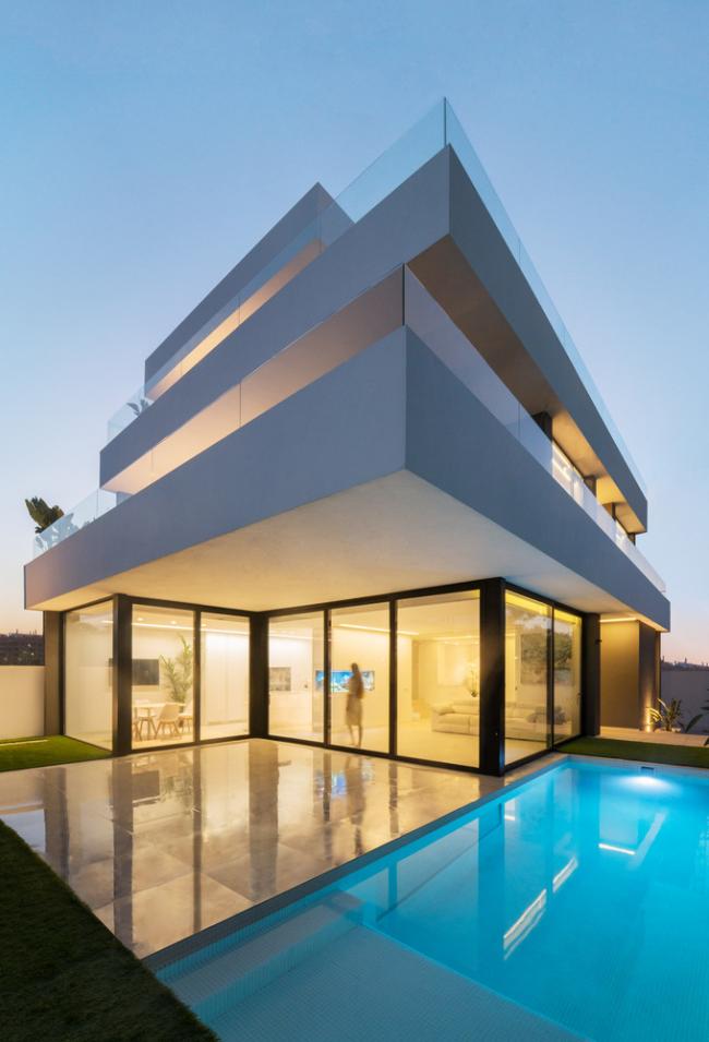 BIM建筑|年夜简至繁,横条纹也能小清爽的西班牙水族馆室第 BIM建筑|年夜简至繁,横条纹也能小清爽的西班牙水族馆室第