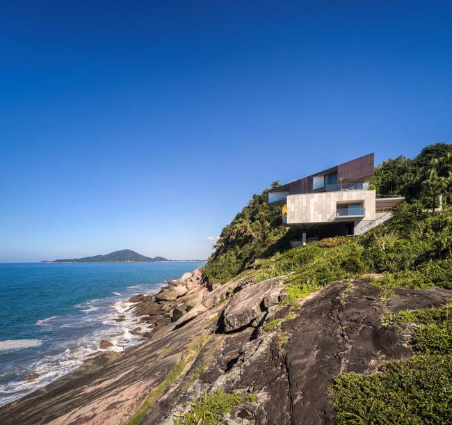 BIM建筑|以海为邻,明媚四时的巴西半岛之家 BIM建筑|以海为邻,明媚四时的巴西半岛之家