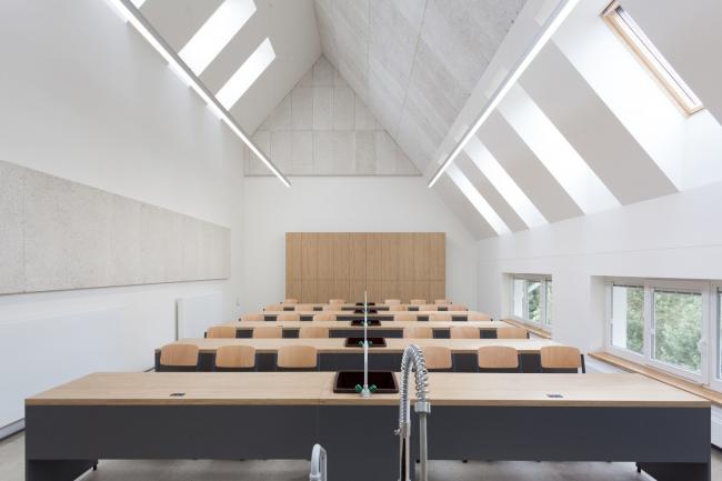 BIM建筑|奶油袍与小红帽:贾拉·西曼小学 BIM建筑|奶油袍与小红帽:贾拉·西曼小学