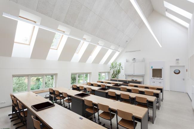 BIM建筑|奶油袍与小红帽:贾拉·西曼小学 BIM建筑|奶油袍与小红帽:贾拉·西曼小学