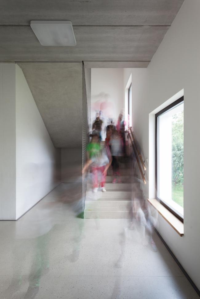 BIM建筑|奶油袍与小红帽:贾拉·西曼小学 BIM建筑|奶油袍与小红帽:贾拉·西曼小学