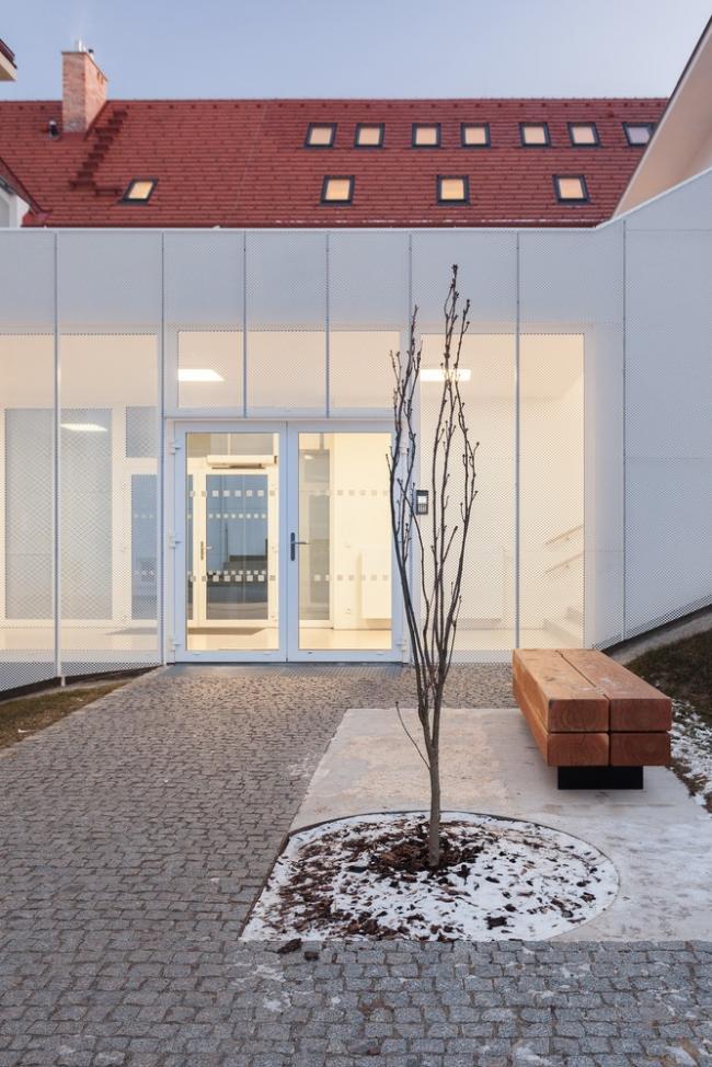 BIM建筑|奶油袍与小红帽:贾拉·西曼小学 BIM建筑|奶油袍与小红帽:贾拉·西曼小学