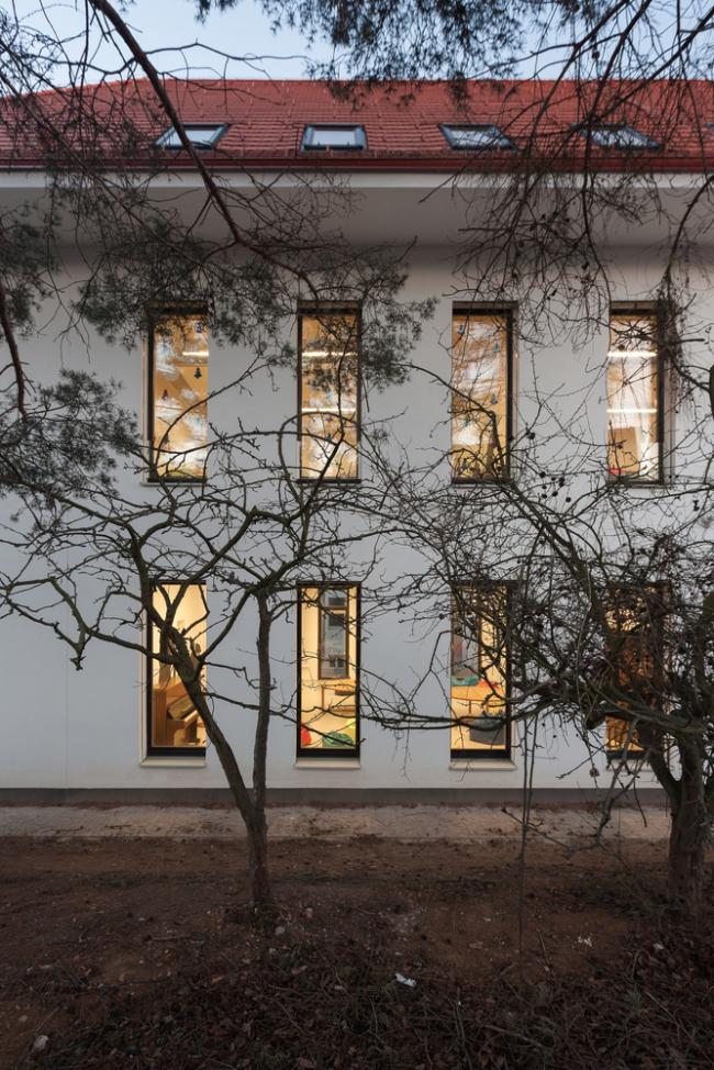 BIM建筑|奶油袍与小红帽:贾拉·西曼小学 BIM建筑|奶油袍与小红帽:贾拉·西曼小学