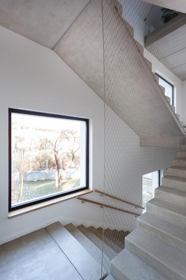 BIM建筑|奶油袍与小红帽:贾拉·西曼小学 BIM建筑|奶油袍与小红帽:贾拉·西曼小学