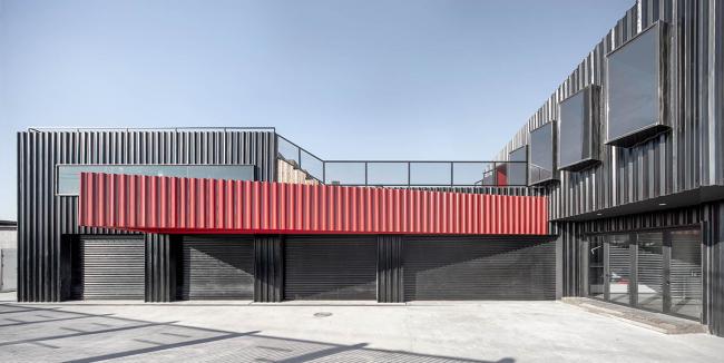 BIM建筑|一场汽车喜好者的社交试验,The Pit House汽车俱乐部 / 上建下筑工作室 BIM建筑|一场汽车喜好者的社交试验,The Pit House汽车俱乐部 / 上建下筑工作室