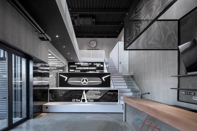 BIM建筑|一场汽车喜好者的社交试验,The Pit House汽车俱乐部 / 上建下筑工作室 BIM建筑|一场汽车喜好者的社交试验,The Pit House汽车俱乐部 / 上建下筑工作室