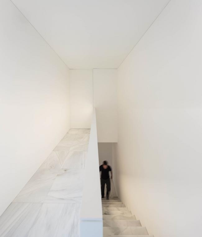 BIM建筑|在宏大的“T”形屋顶上远眺海面:霍夫曼之家 BIM建筑|在宏大的“T”形屋顶上远眺海面:霍夫曼之家