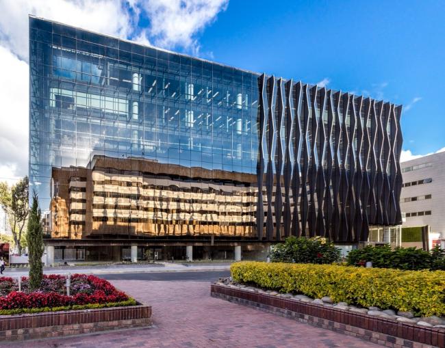 BIM建筑|CORTEZZA年夜楼,木石对话天然 / TERRANUM BIM建筑|CORTEZZA年夜楼,木石对话天然 / TERRANUM