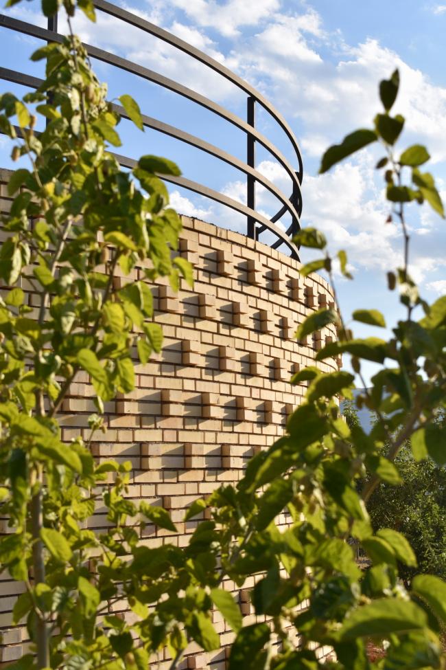 BIM建筑|荒凉上的一只“蜗牛壳”:伊朗蜗壳室第 BIM建筑|荒凉上的一只“蜗牛壳”:伊朗蜗壳室第