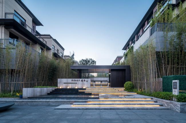 BIM建筑|在静谧诗意的空间,体验回隐的生涯艺术:领秀山艺术馆 / 霍普股份HYP-ARCH BIM建筑|在静谧诗意的空间,体验回隐的生涯艺术:领秀山艺术馆 / 霍普股份HYP-ARCH