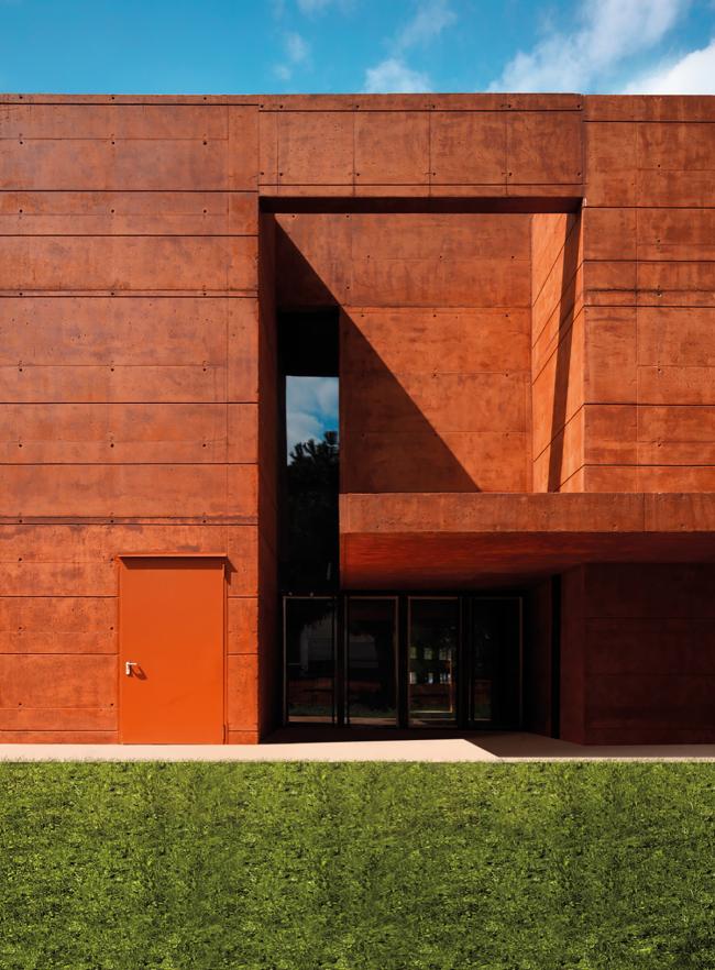 BIM建筑|一本散落墙角,页面泛黄的书:科尔诺公共藏书楼和会堂 BIM建筑|一本散落墙角,页面泛黄的书:科尔诺公共藏书楼和会堂