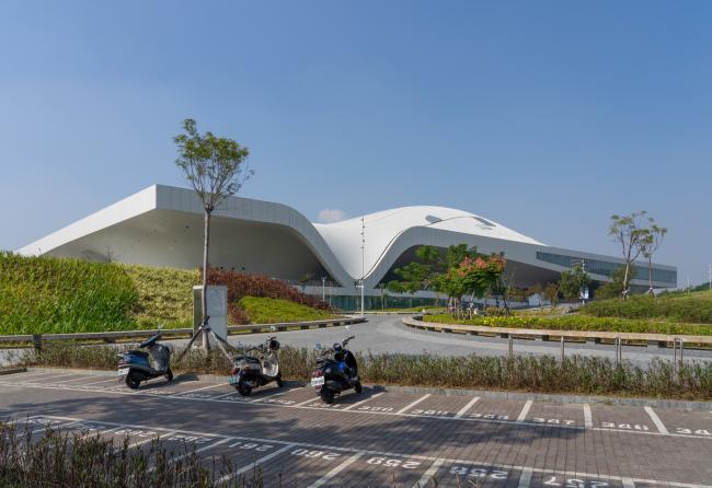 BIM建筑|如榕树根须般自由发展延长:高雄艺术中间 / Mecanoo BIM建筑|如榕树根须般自由发展延长:高雄艺术中间 / Mecanoo